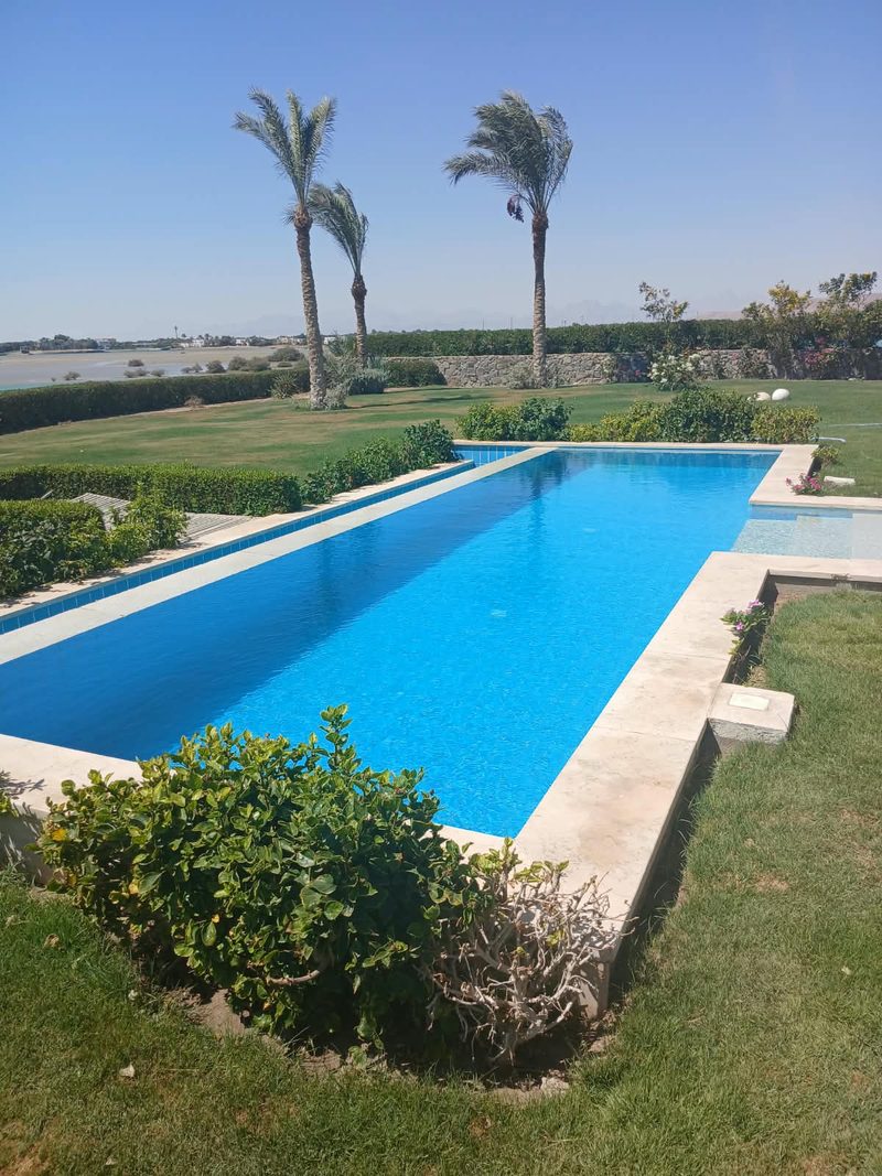 White Villas Four Bedroom Private Pool and Garden — privatepool